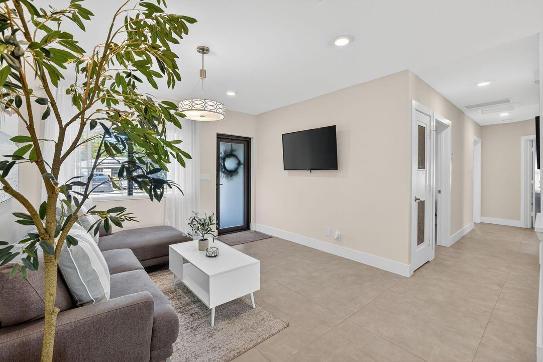 For Sale: $1,395,000 (4 beds, 3 baths, 1764 Square Feet)