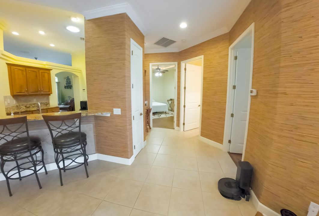For Sale: $800,000 (3 beds, 3 baths, 2763 Square Feet)