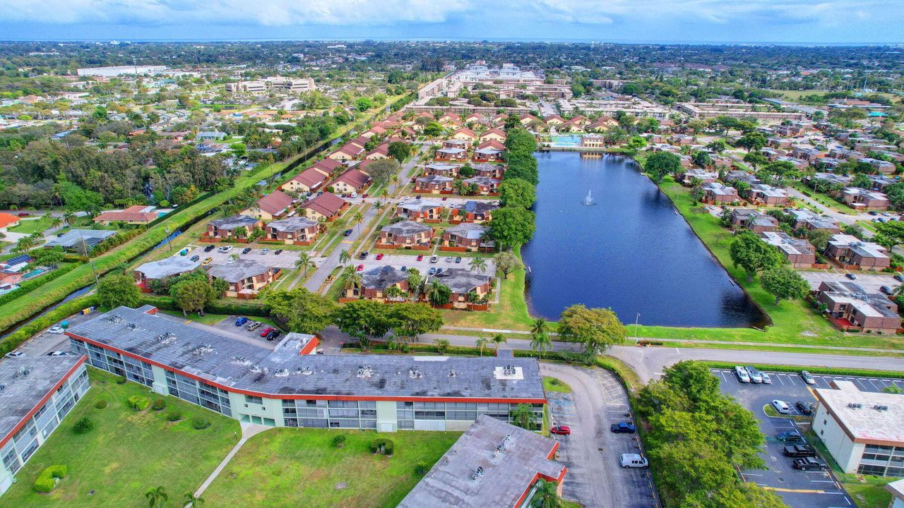 For Sale: $135,500 (2 beds, 1 baths, 874 Square Feet)