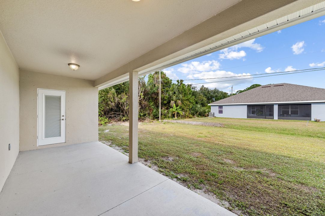 В аренду: $2,450 (4 спален, 3 ванн, 2129 Квадратных фут)