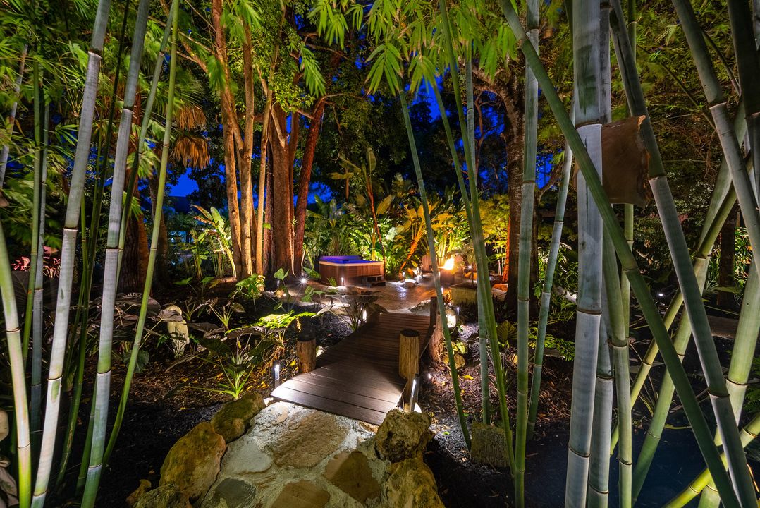 For Sale: $2,200,000 (6 beds, 5 baths, 3965 Square Feet)