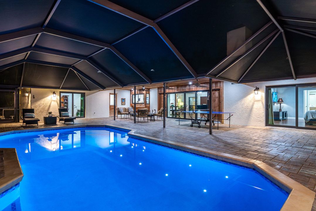 For Sale: $2,200,000 (6 beds, 5 baths, 3965 Square Feet)