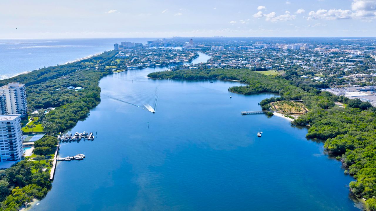 В аренду: $4,500 (2 спален, 2 ванн, 1031 Квадратных фут)