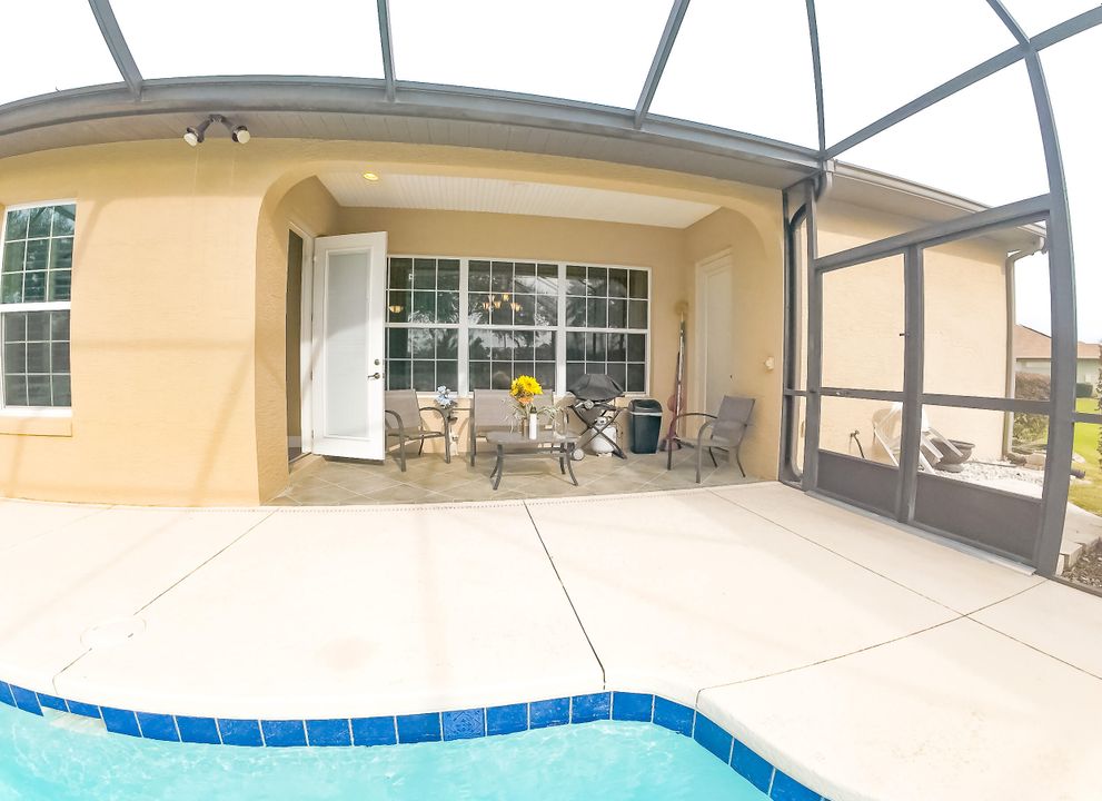 For Sale: $800,000 (3 beds, 3 baths, 2763 Square Feet)