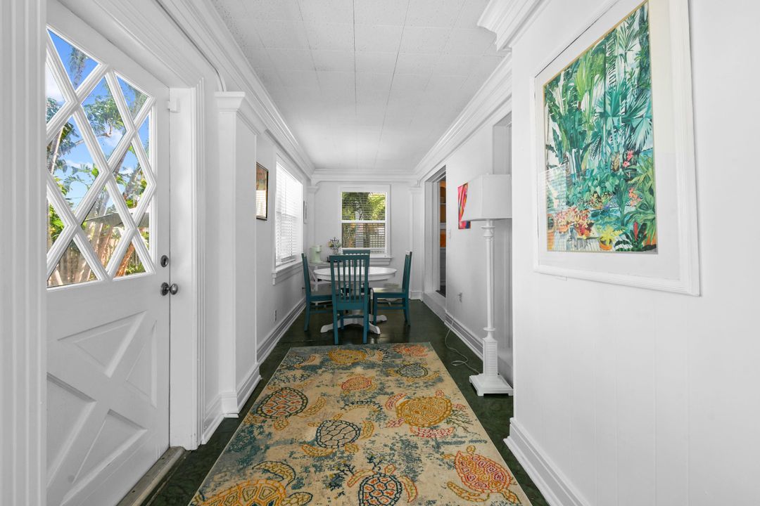 For Sale: $979,000 (6 beds, 5 baths, 3120 Square Feet)