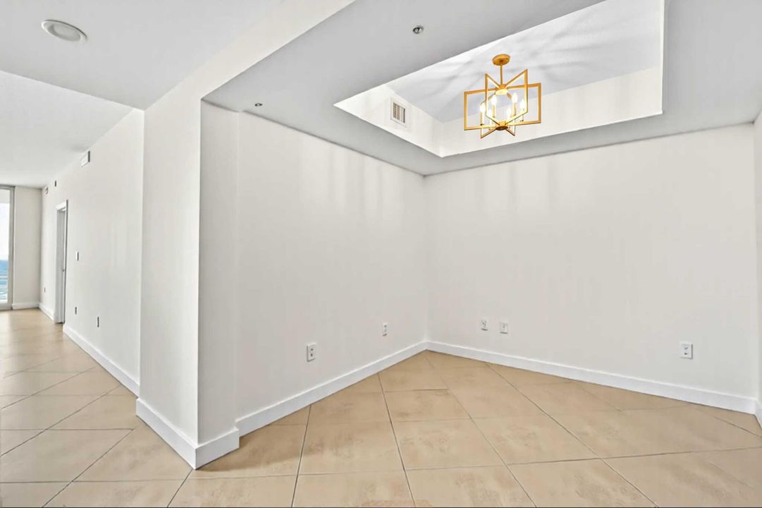 На продажу: $999,000 (2 спален, 2 ванн, 1721 Квадратных фут)