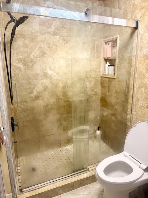 For Sale: $260,000 (2 beds, 2 baths, 938 Square Feet)