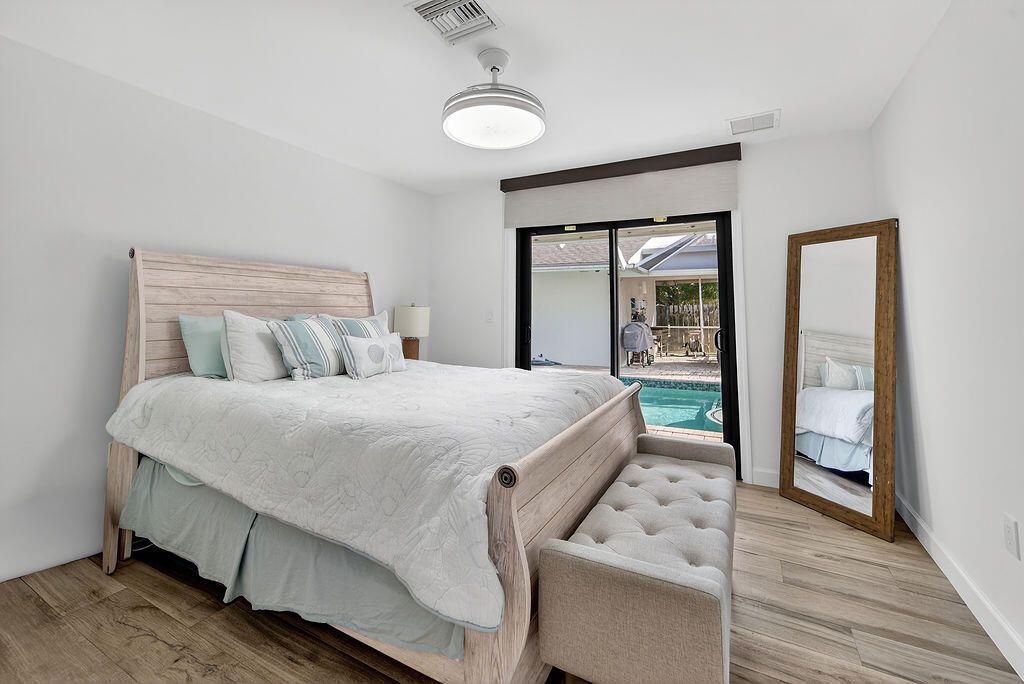 For Sale: $1,699,000 (5 beds, 4 baths, 2935 Square Feet)