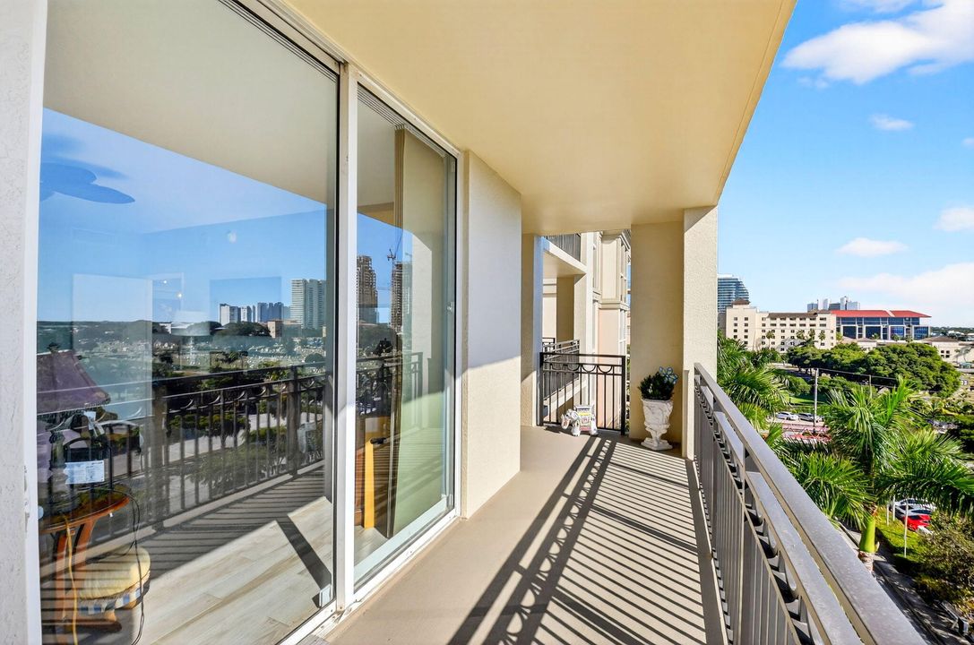 На продажу: $999,000 (2 спален, 2 ванн, 1721 Квадратных фут)