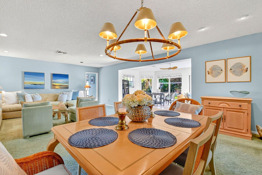 待售: $550,000 (3 贝兹, 2 浴室, 2070 平方英尺)