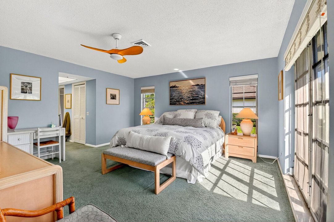 待售: $550,000 (3 贝兹, 2 浴室, 2070 平方英尺)