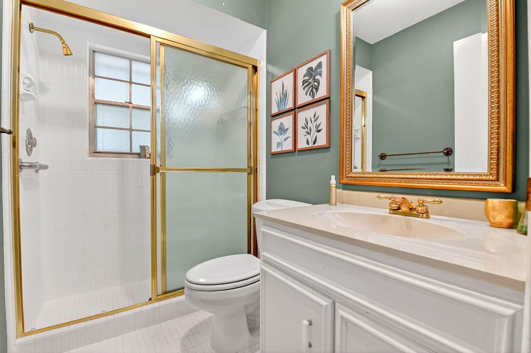 待售: $550,000 (3 贝兹, 2 浴室, 2070 平方英尺)