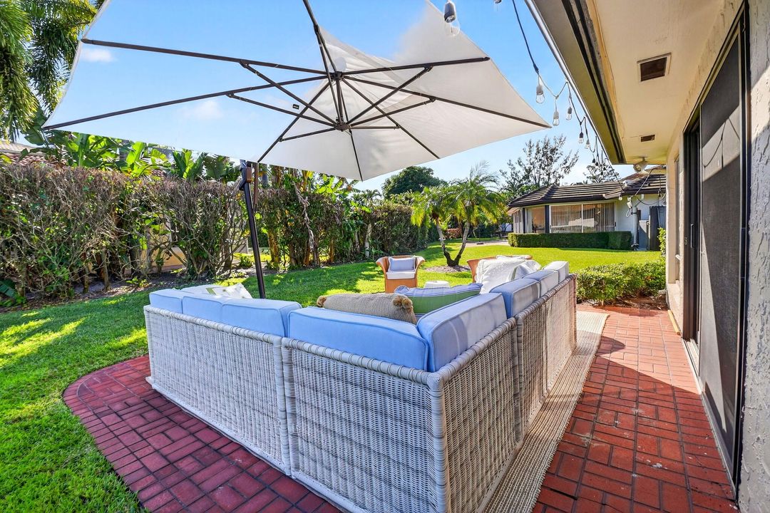 待售: $550,000 (3 贝兹, 2 浴室, 2070 平方英尺)