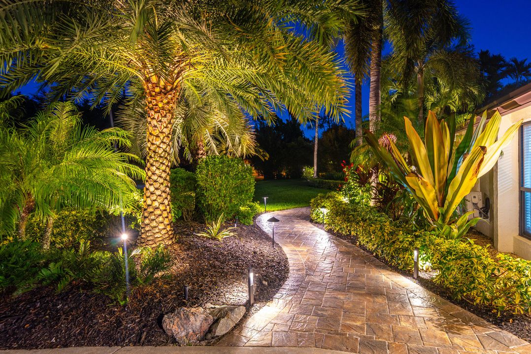 For Sale: $2,200,000 (6 beds, 5 baths, 3965 Square Feet)