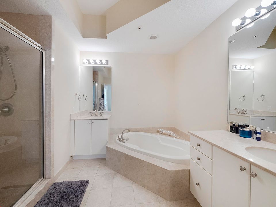 На продажу: $775,000 (2 спален, 2 ванн, 1170 Квадратных фут)