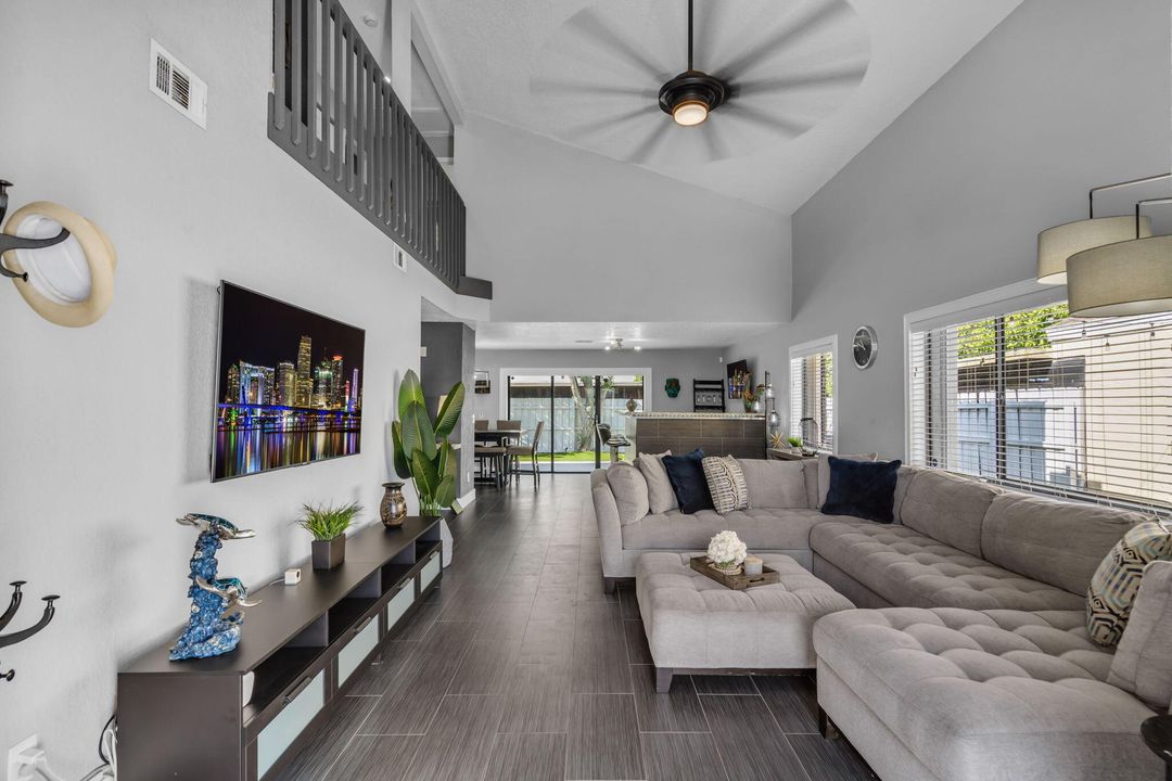 For Sale: $549,900 (3 beds, 2 baths, 1962 Square Feet)