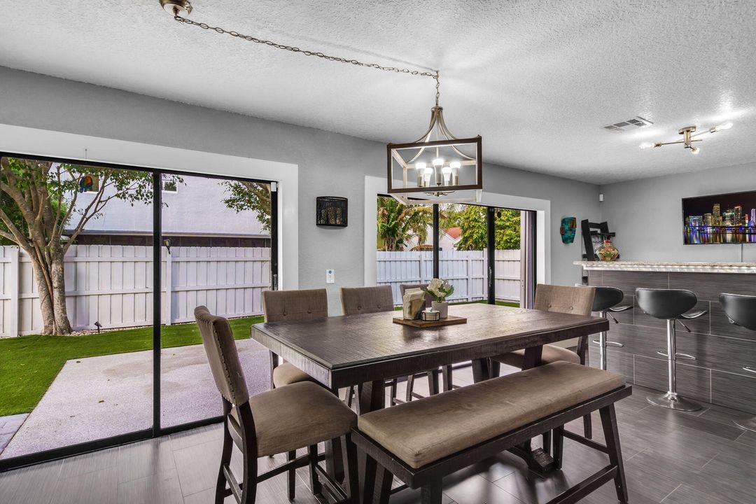 For Sale: $549,900 (3 beds, 2 baths, 1962 Square Feet)