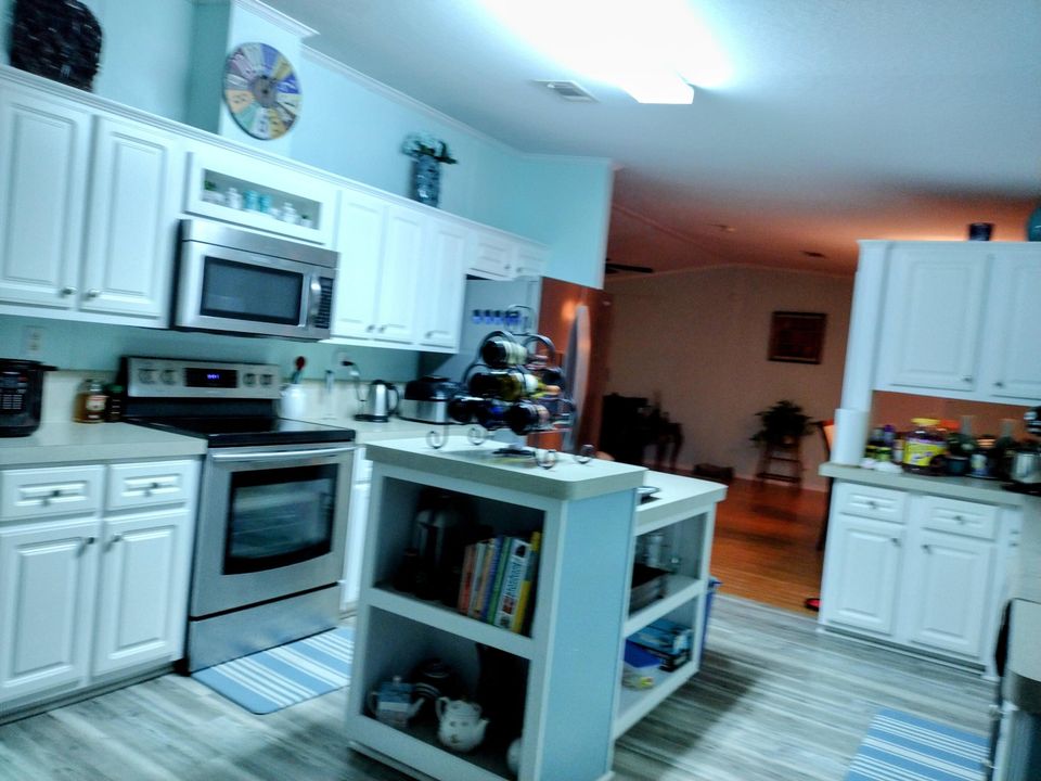 For Sale: $120,000 (3 beds, 2 baths, 1547 Square Feet)