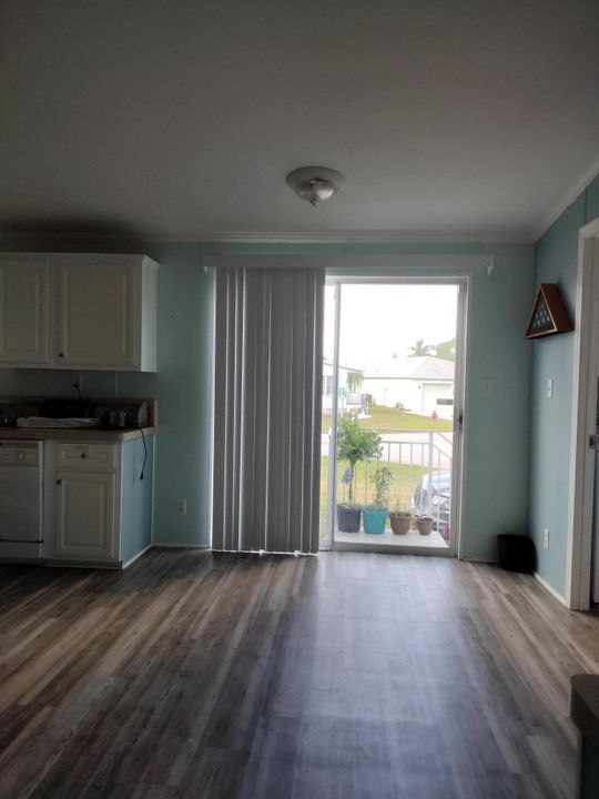 For Sale: $120,000 (3 beds, 2 baths, 1547 Square Feet)