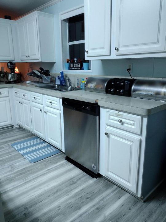 For Sale: $120,000 (3 beds, 2 baths, 1547 Square Feet)