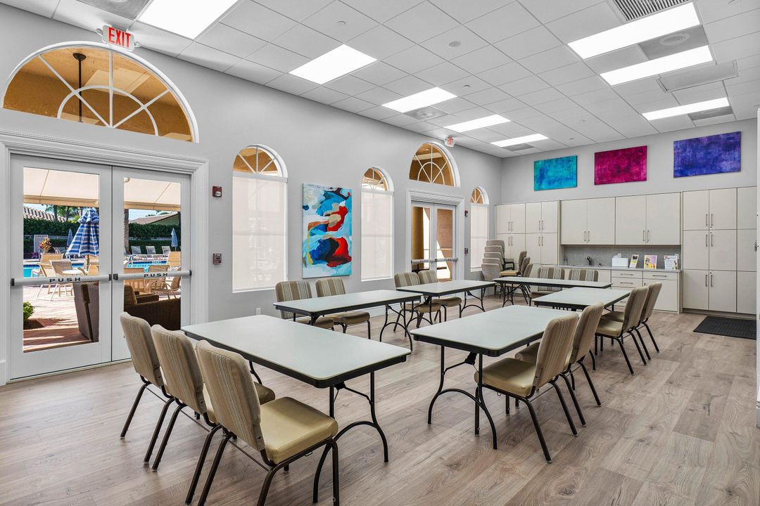 For Sale: $549,000 (4 beds, 2 baths, 2319 Square Feet)