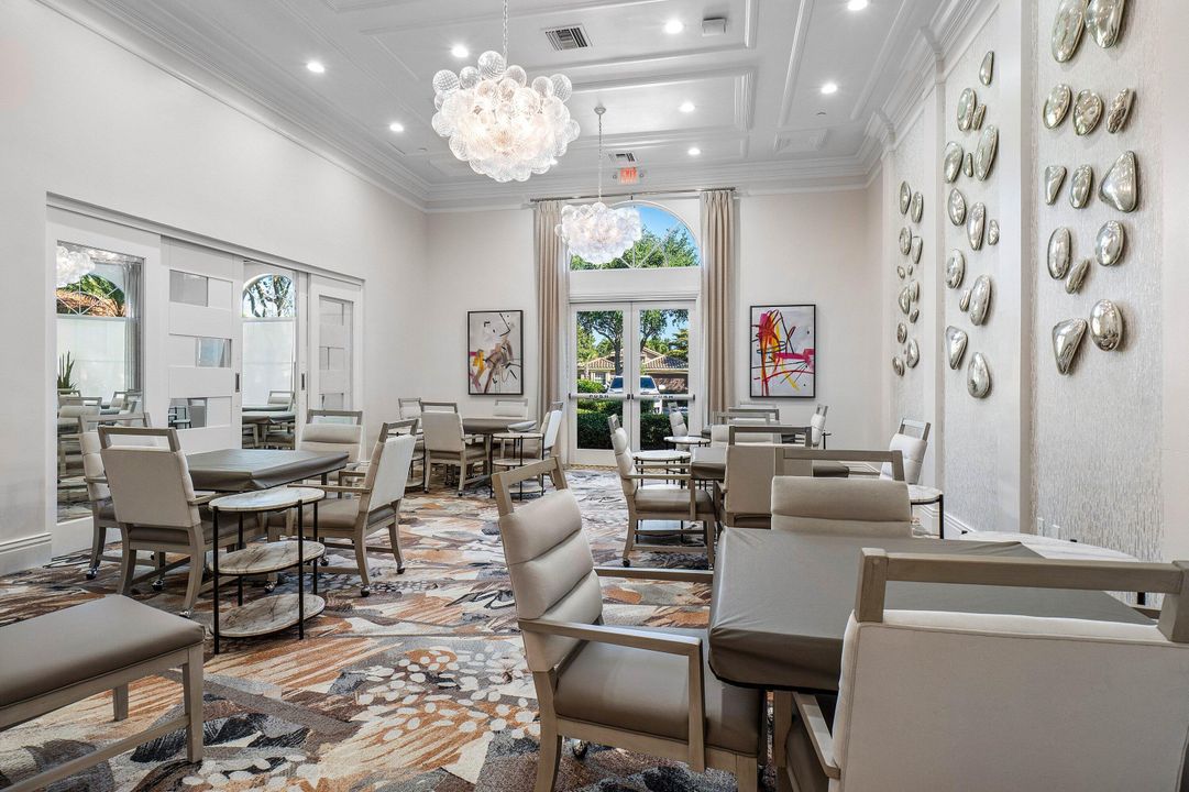 For Sale: $549,000 (4 beds, 2 baths, 2319 Square Feet)