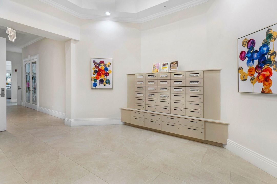 For Sale: $549,000 (4 beds, 2 baths, 2319 Square Feet)