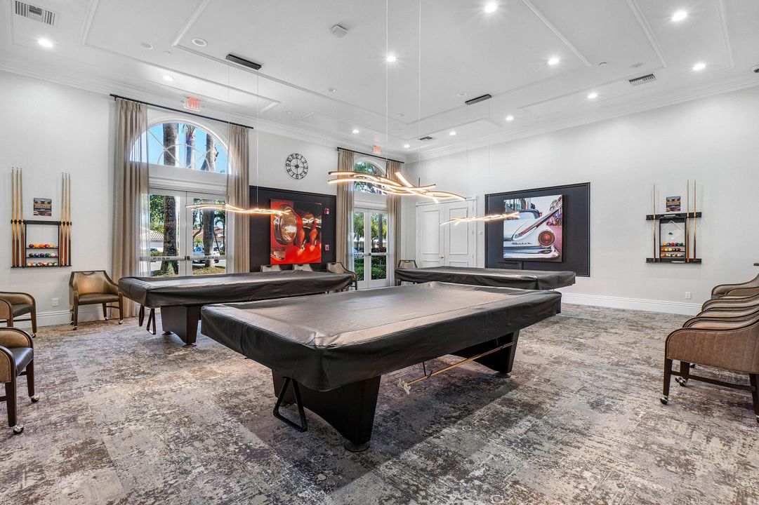 For Sale: $549,000 (4 beds, 2 baths, 2319 Square Feet)