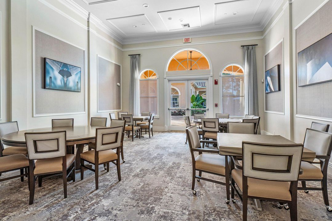 For Sale: $549,000 (4 beds, 2 baths, 2319 Square Feet)