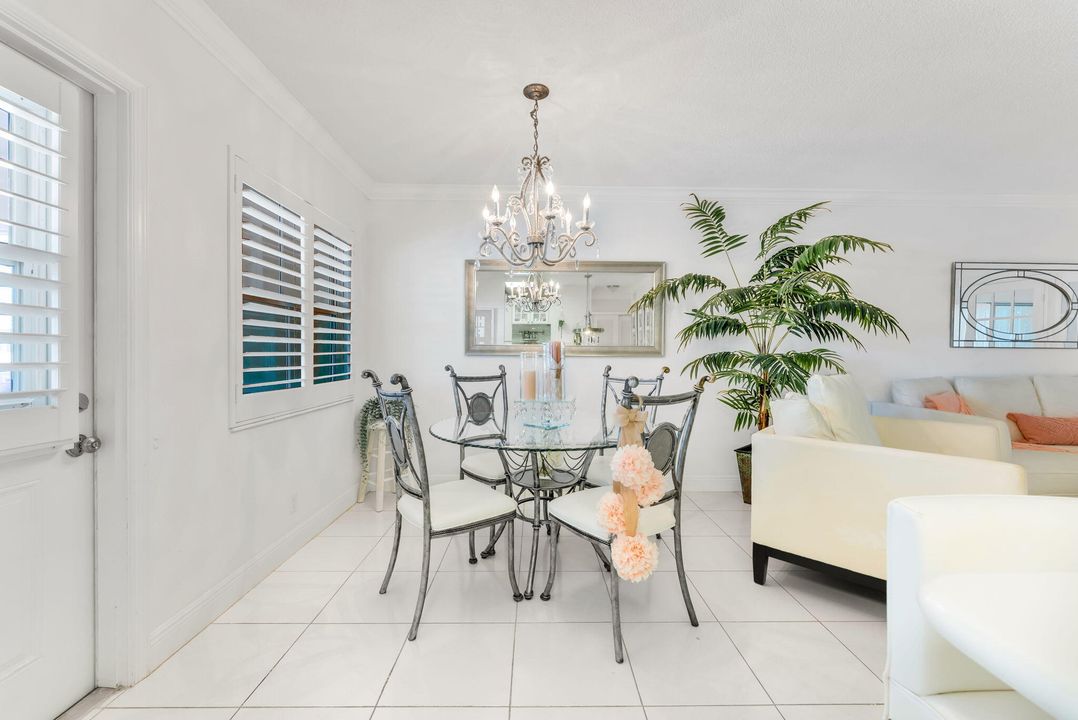 For Sale: $187,000 (1 beds, 1 baths, 820 Square Feet)