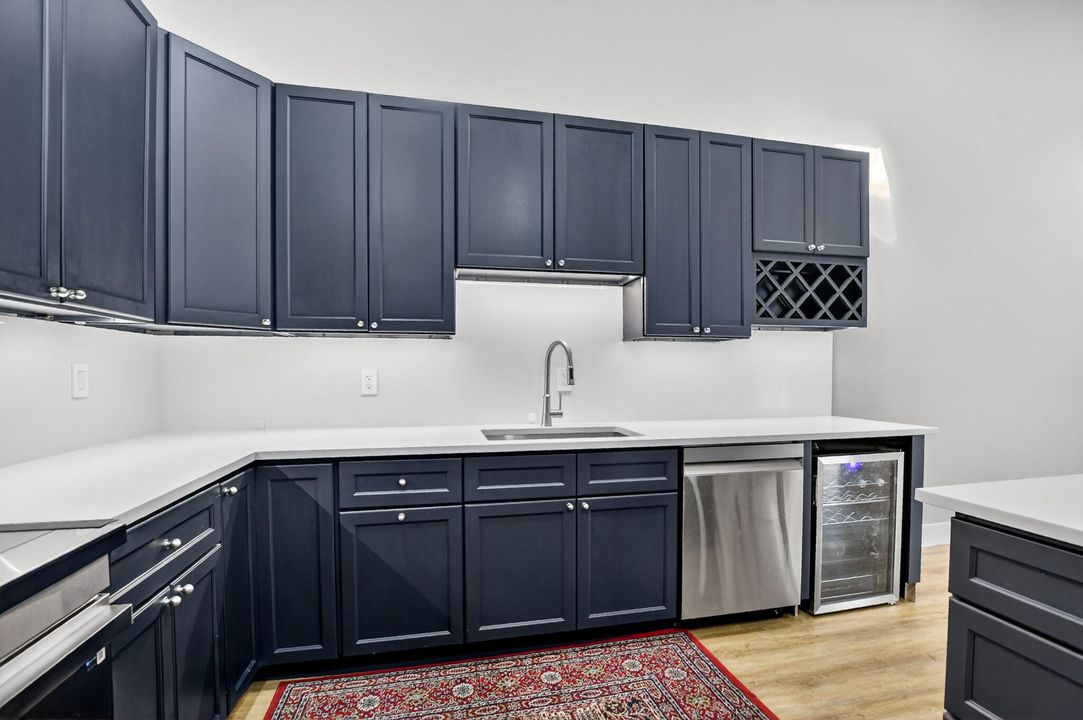 For Sale: $525,000 (3 beds, 3 baths, 1325 Square Feet)