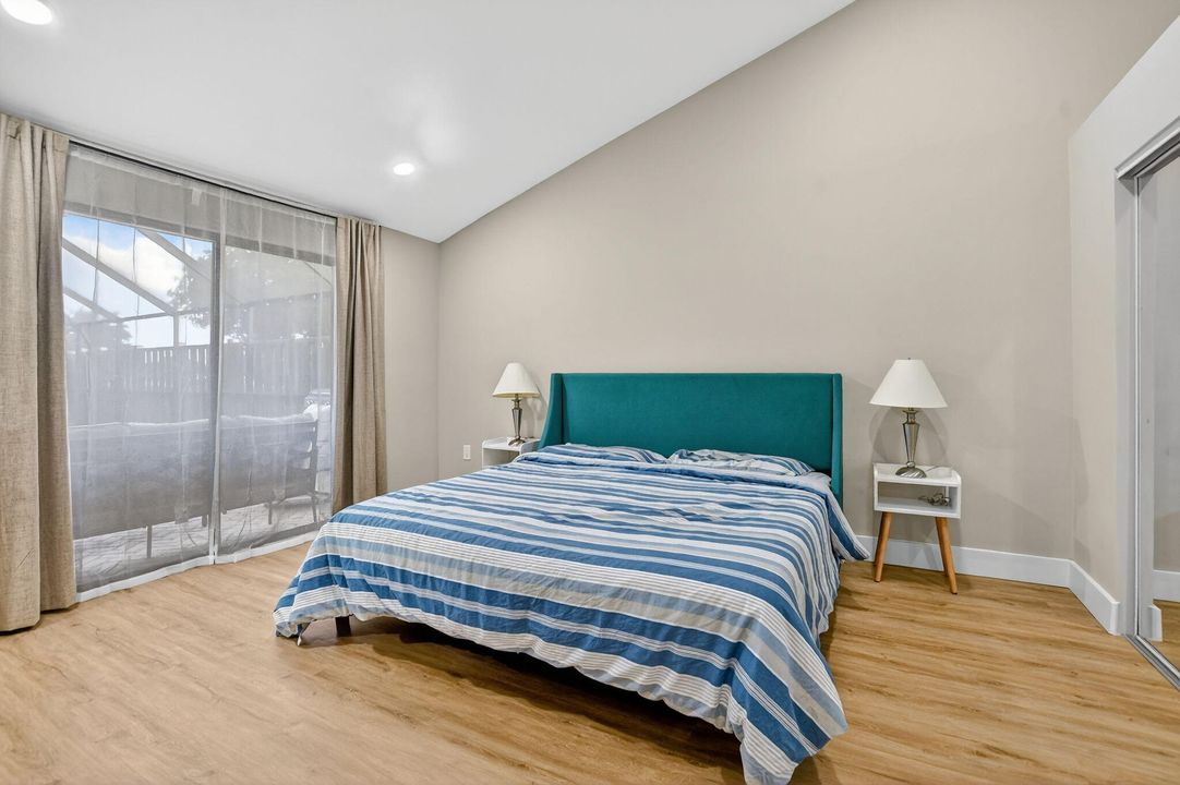 For Sale: $525,000 (3 beds, 3 baths, 1325 Square Feet)