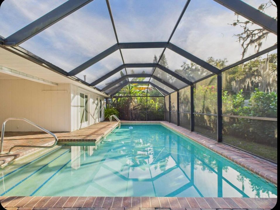 For Sale: $540,000 (3 beds, 2 baths, 2184 Square Feet)