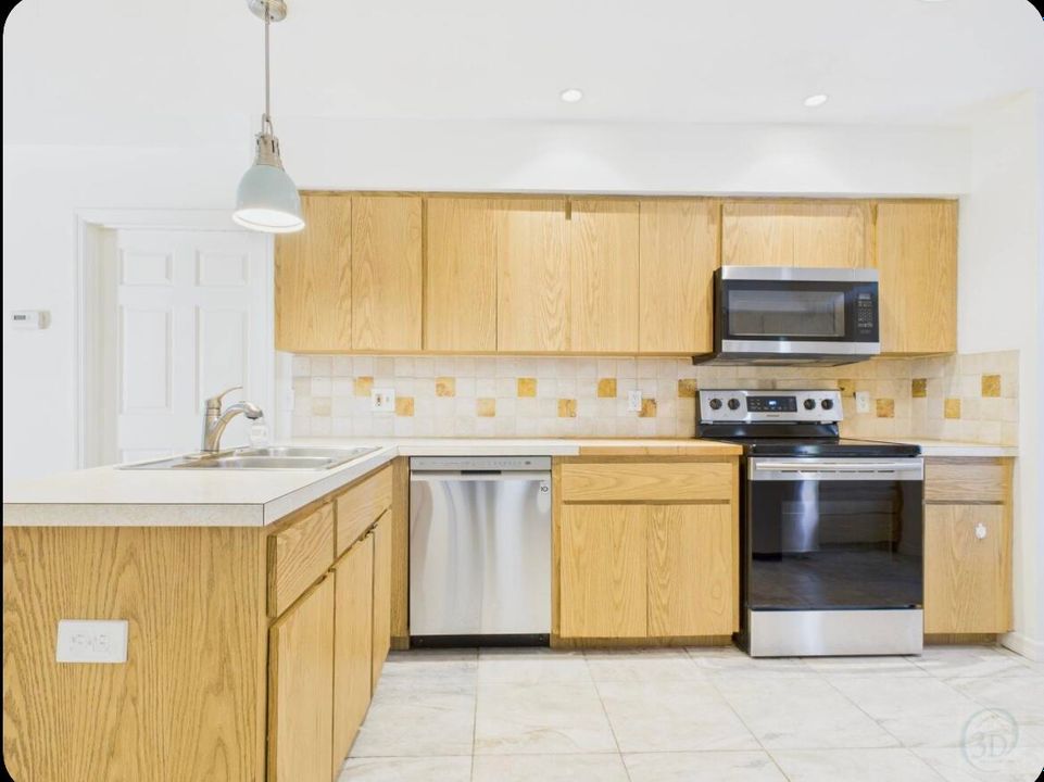 For Sale: $540,000 (3 beds, 2 baths, 2184 Square Feet)