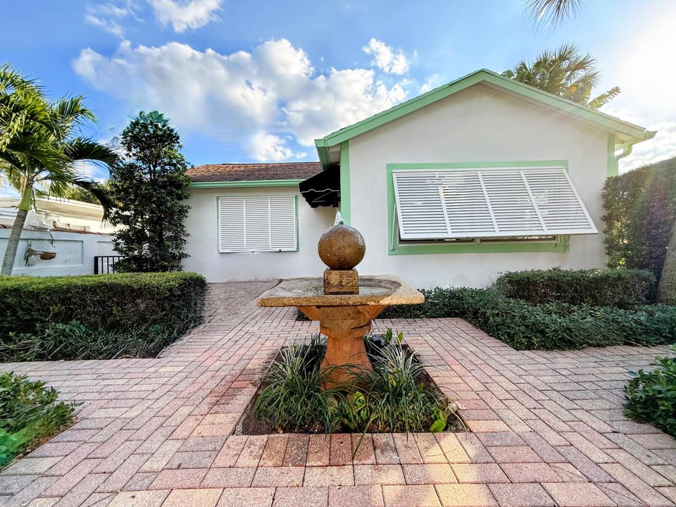 En Venta: $1,350,000 (4 camas, 3 baños, 2286 Pies cuadrados)