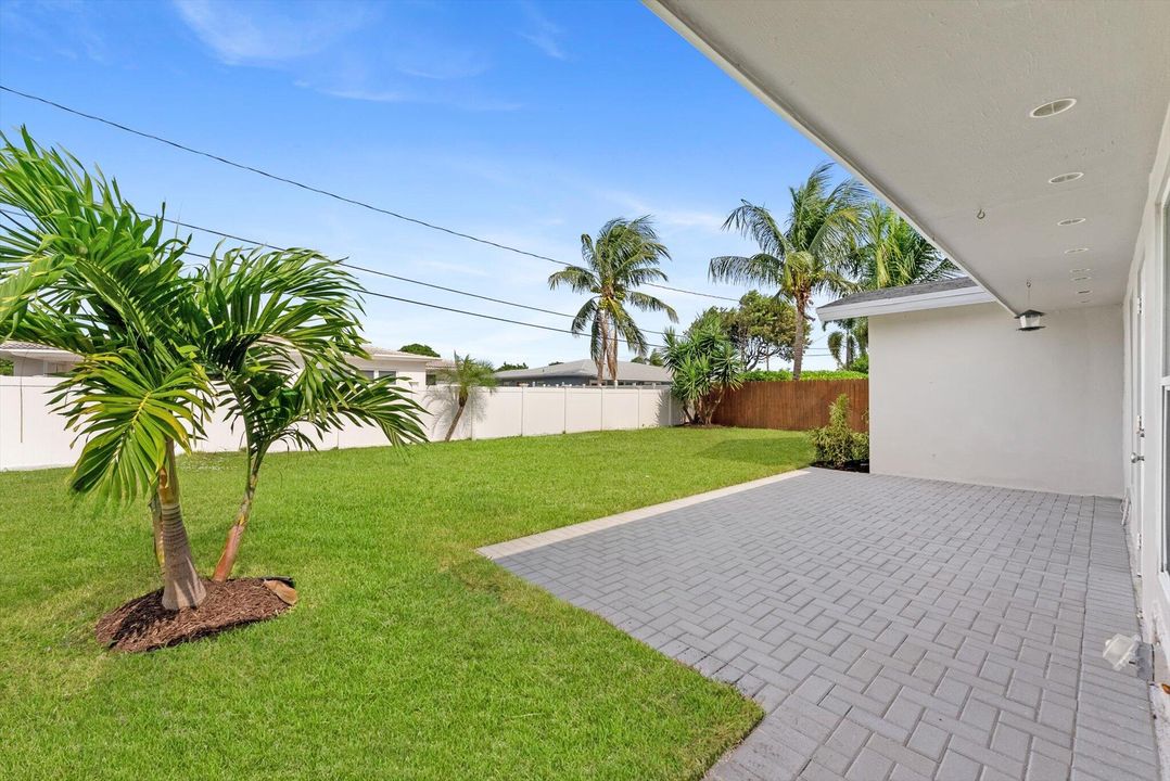 待售: $959,000 (3 贝兹, 2 浴室, 1755 平方英尺)