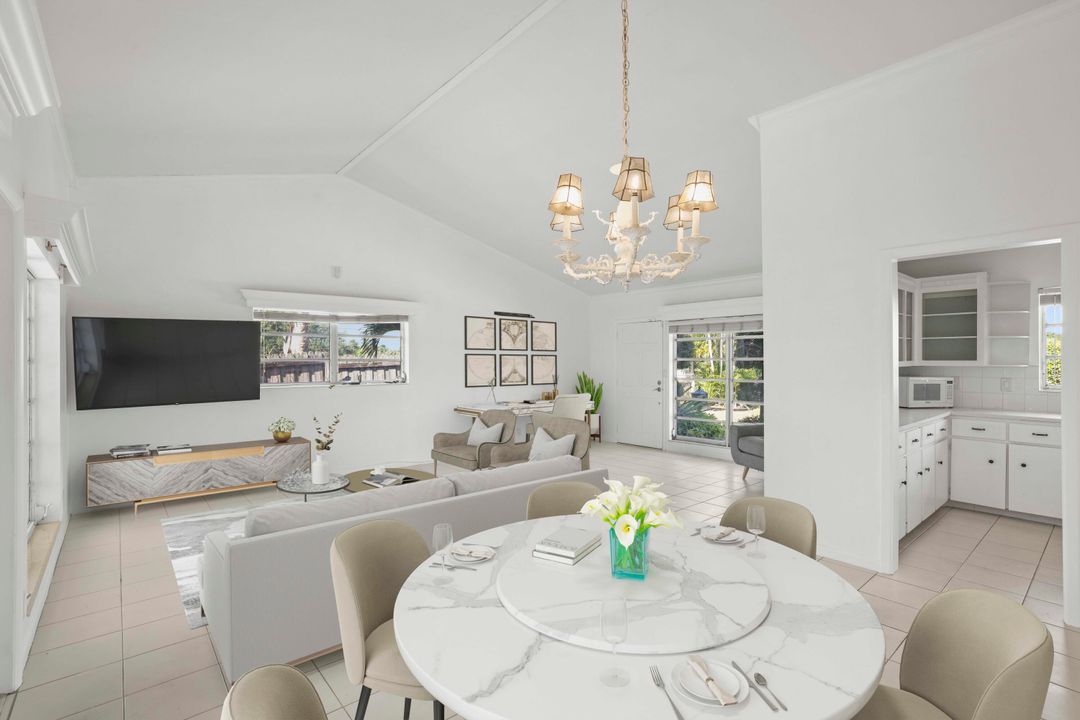 合同活跃: $775,000 (2 贝兹, 2 浴室, 1273 平方英尺)