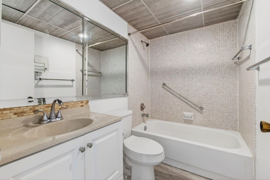 En Renta: $1,400 (2 camas, 2 baños, 920 Pies cuadrados)