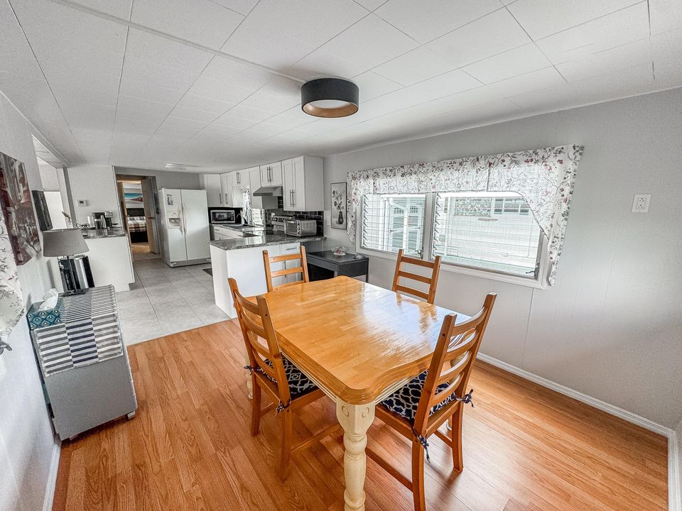 En Venta: $189,000 (2 camas, 2 baños, 790 Pies cuadrados)