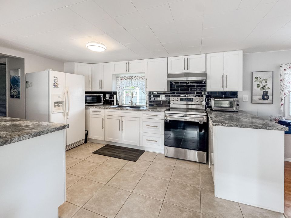 En Venta: $189,000 (2 camas, 2 baños, 790 Pies cuadrados)