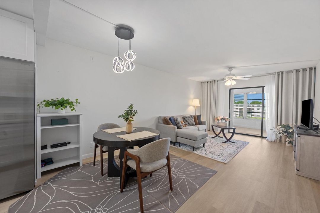 For Rent: $1,850 (1 beds, 1 baths, 741 Square Feet)