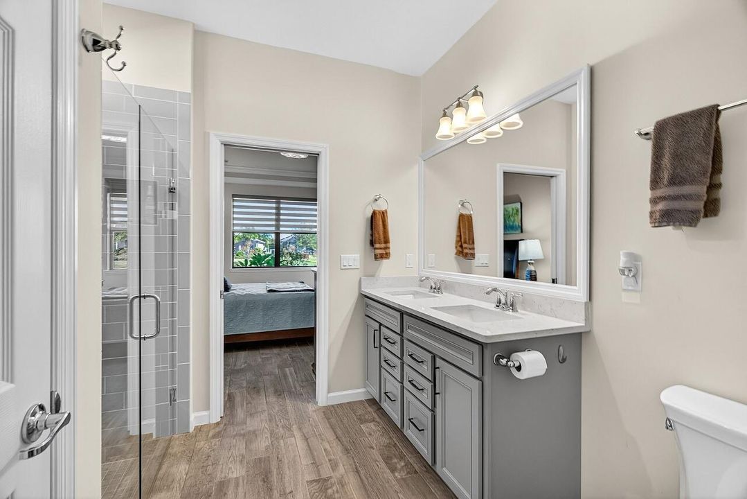 For Sale: $449,900 (3 beds, 2 baths, 1704 Square Feet)