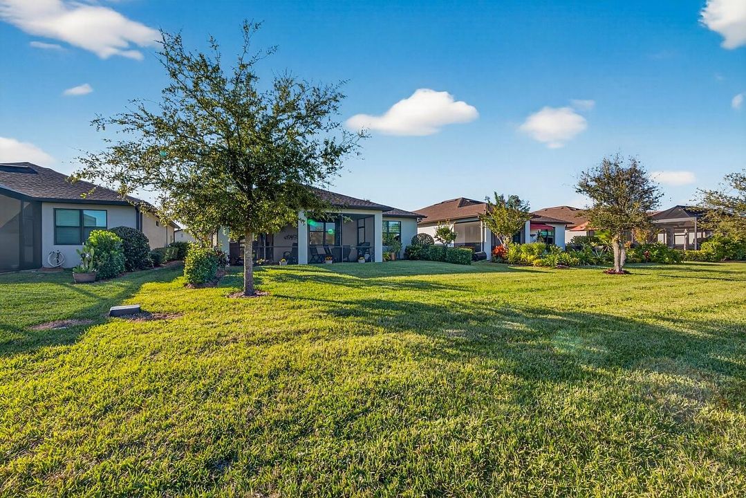 For Sale: $449,900 (3 beds, 2 baths, 1704 Square Feet)