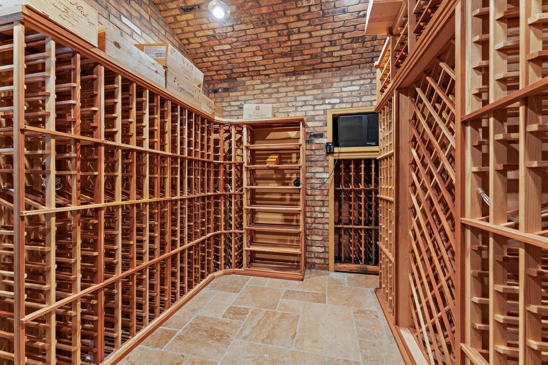 Active With Contract: $5,350,000 (3 beds, 4 baths, 5157 Square Feet)