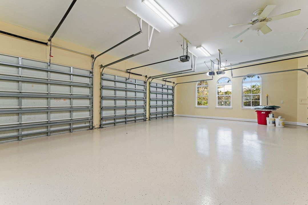 Active With Contract: $5,350,000 (3 beds, 4 baths, 5157 Square Feet)