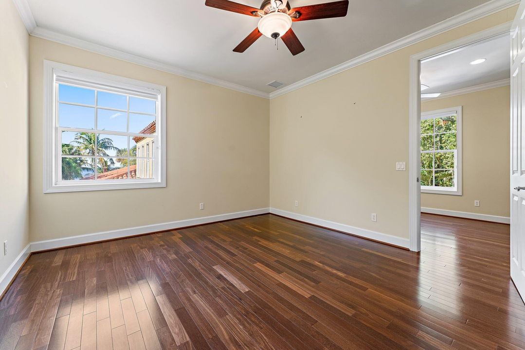 Active With Contract: $5,350,000 (3 beds, 4 baths, 5157 Square Feet)