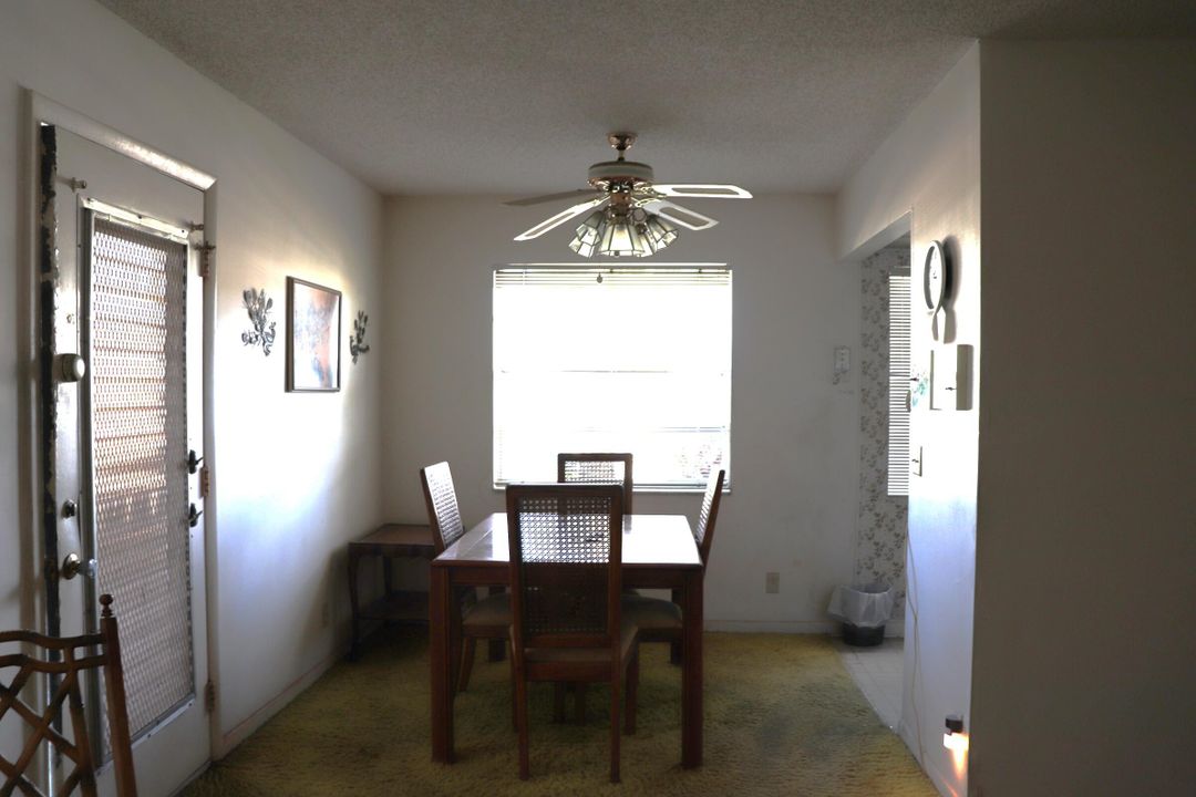 待售: $86,900 (2 贝兹, 2 浴室, 910 平方英尺)