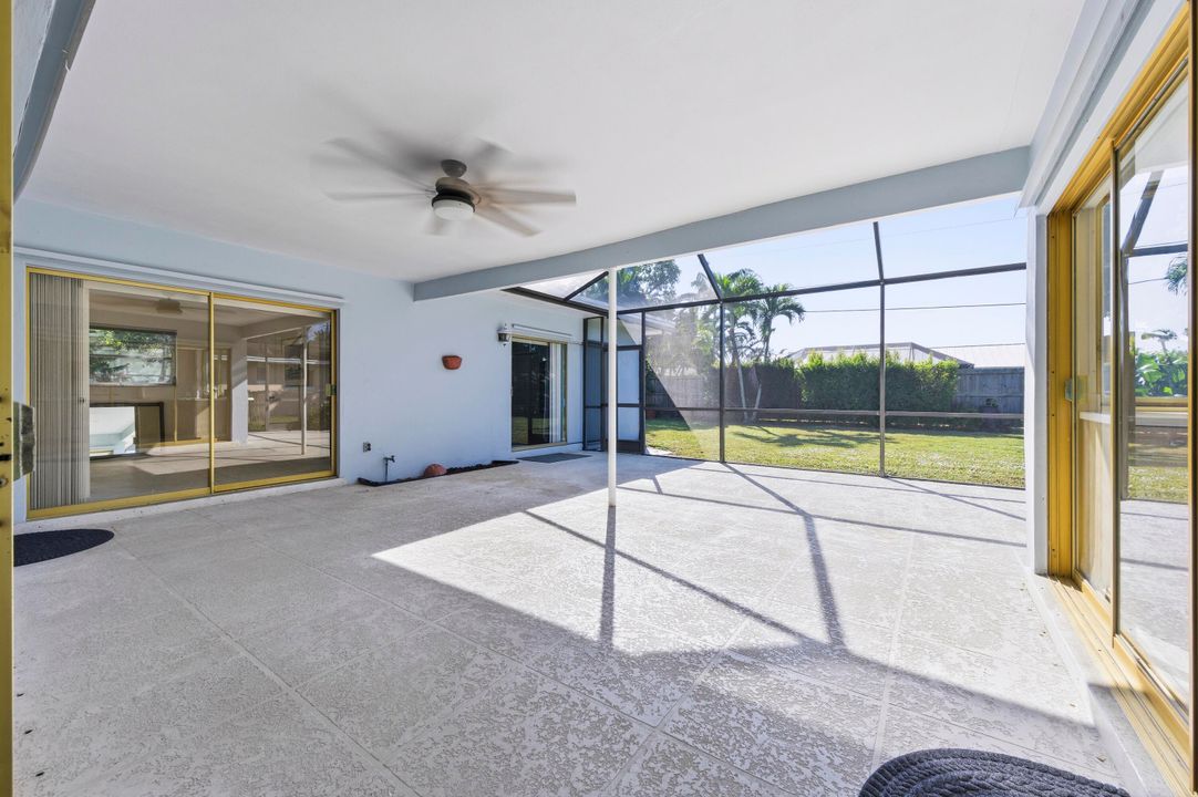 合同活跃: $549,000 (4 贝兹, 2 浴室, 1630 平方英尺)