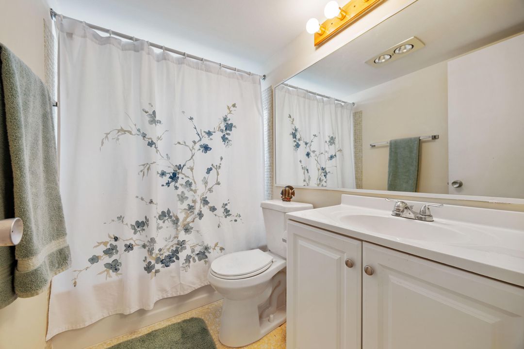 待售: $114,900 (2 贝兹, 1 浴室, 798 平方英尺)