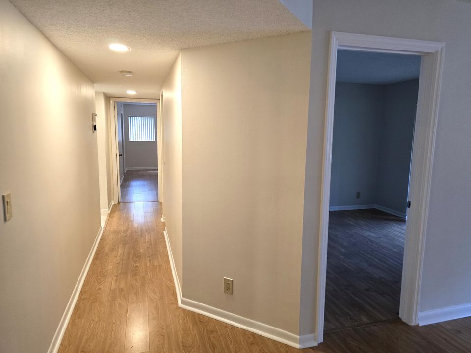 На продажу: $305,000 (3 спален, 2 ванн, 1557 Квадратных фут)